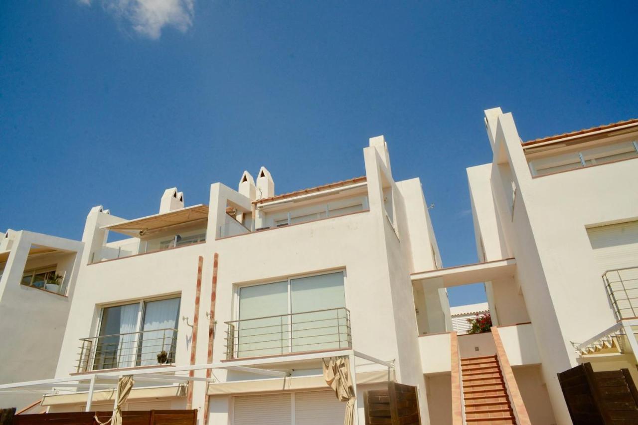 Beachfront Duplex With Terrace And Sea Views - Cadaques Exterior photo