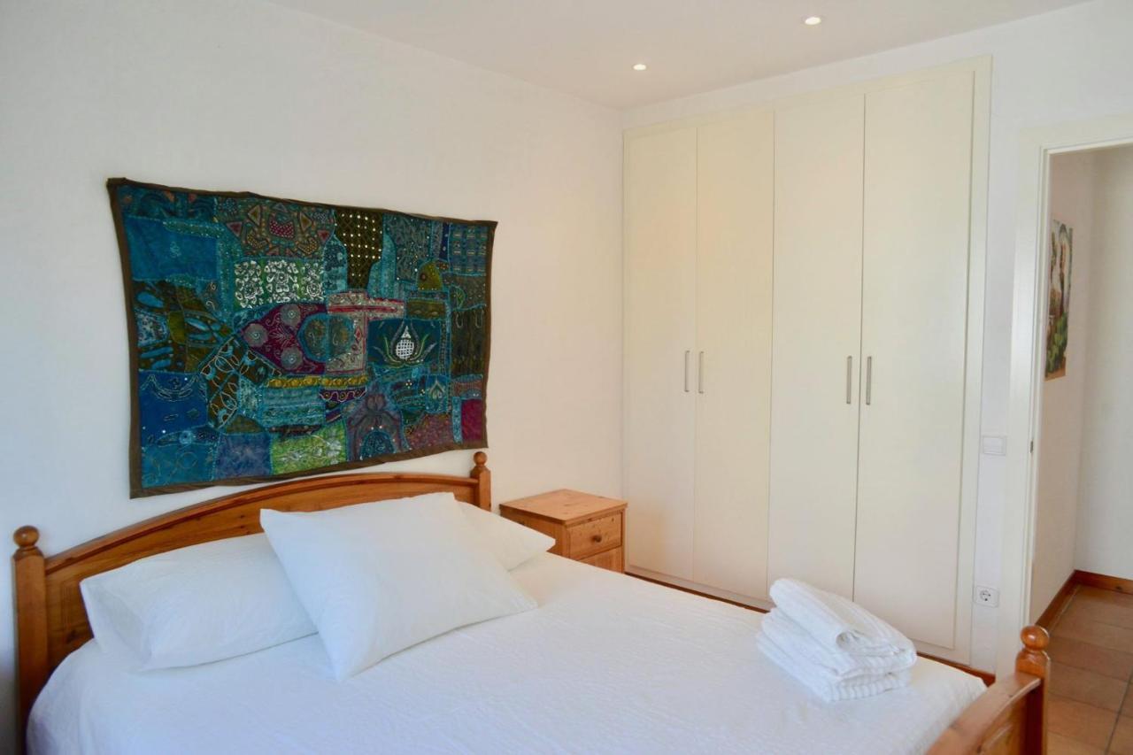 Beachfront Duplex With Terrace And Sea Views - Cadaques Exterior photo